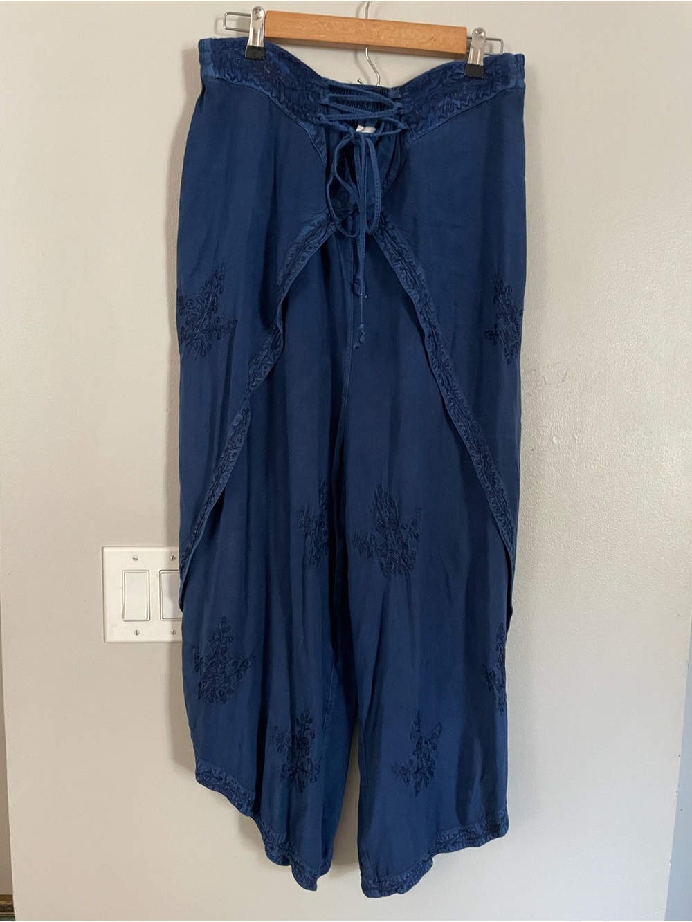 HolyClothing Wide leg Pants Embroidered Corset Lace Up Boho Renaissance Sz 1X